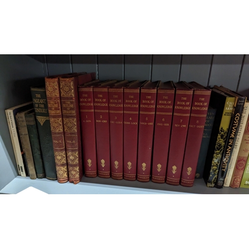 1114 - A Shelf Of History and Other Books