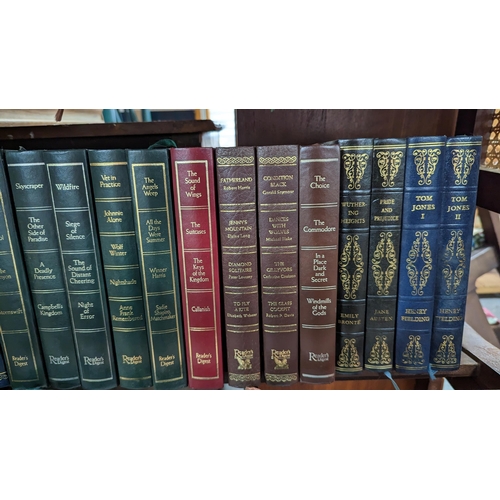 1121 - Readers Digest Books - 2 Shelfs