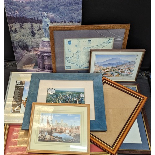 1135 - A Quantity Of Frames, Pictures and Prints