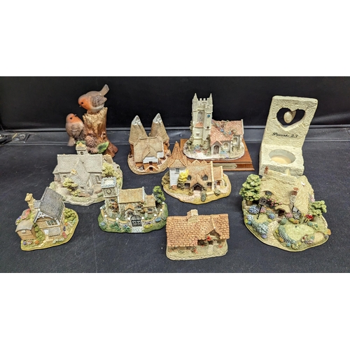 1259 - A Quantity of Lilliput Lane and Other Ornaments