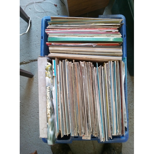 729 - Quantity of Easy Listening LP's