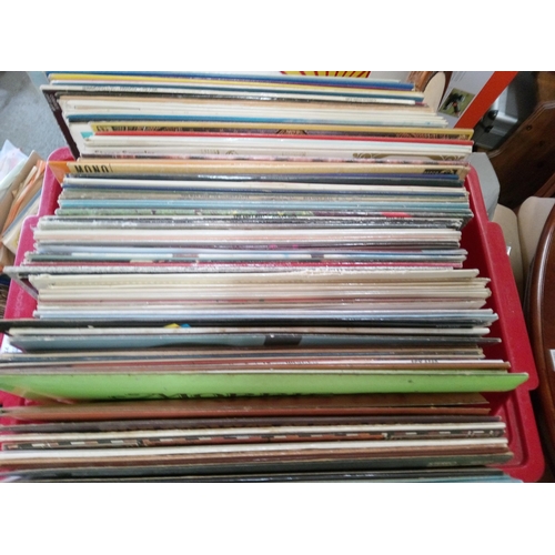 735 - Mixed Easy Listening LP's