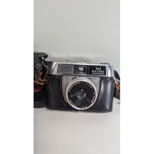 797 - A Halina Camera