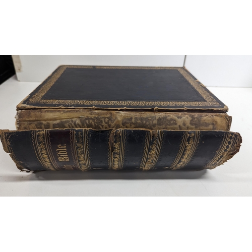 847 - A Large Cassells Illustrated Family Bible ( Damage to Spine)