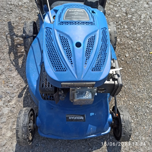 93 - A Hyundai Lawn Mower - Seen Running