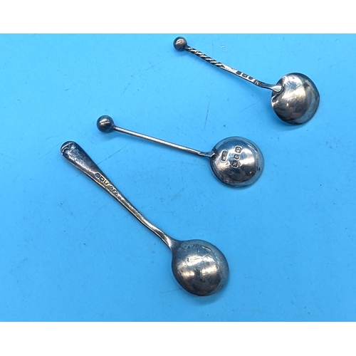 445 - 3 x Hallmarked Salt Spoons