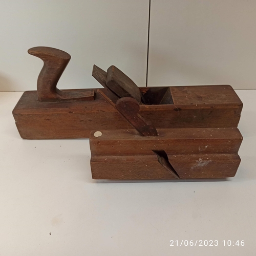 1276 - A Marple & Son Hibernia Block Plane and a Hartley Carpenters Plane