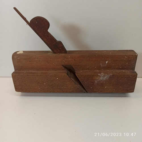 1276 - A Marple & Son Hibernia Block Plane and a Hartley Carpenters Plane