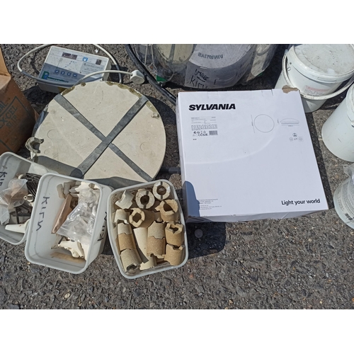 100 - Pottery Crafts Ltd Kiln with Assorted Plates and Accessories