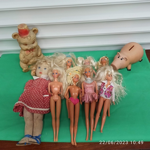 831 - Box of Vintage Dolls