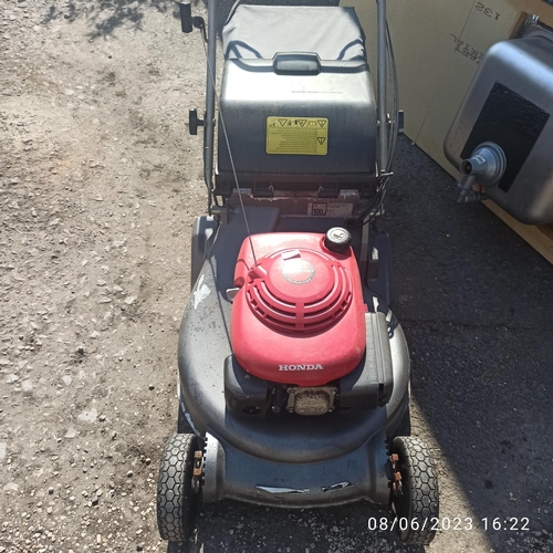 99 - Honda Self Propelled Mower - Seen Running