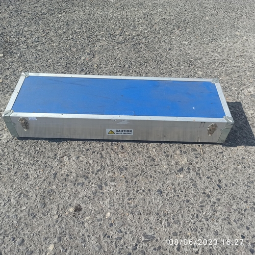 295 - Blue Flight Case 120x36x21cm