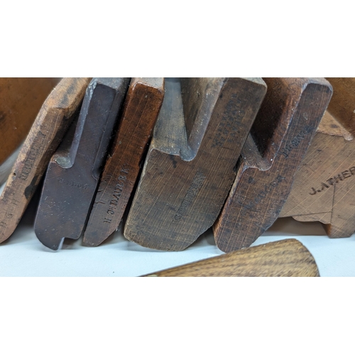 207B - A Good Set of Antique Carpenters Wood Moulding Planes