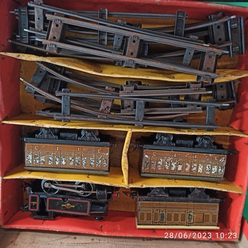 825 - Hornby 0 Gauge Passenger Trainset in Original Box