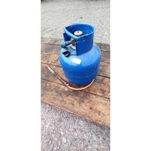 84 - 4.5 Kg Butane Bottle with Burner Attachment