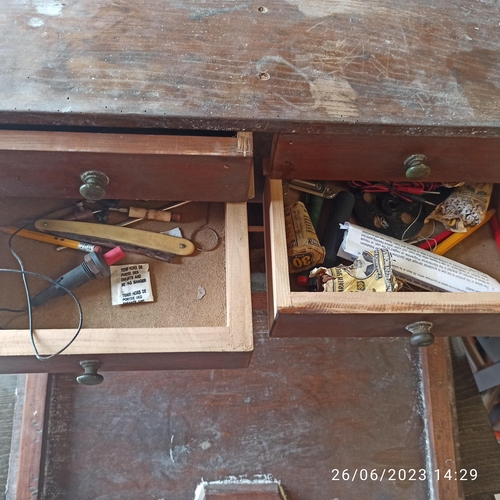 1280 - Carpenters Tool Chest and Contents