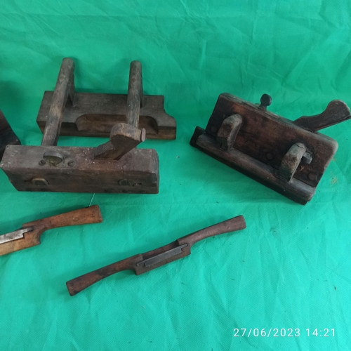 205 - Selection of Mixed Antique Planes and 2 Spoke Shears