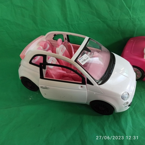 829 - Barbie Cars - White and Pink Fiat 500 and Glam Convertible Car