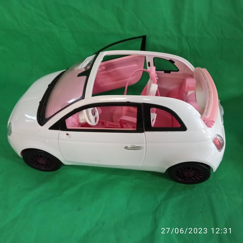 829 - Barbie Cars - White and Pink Fiat 500 and Glam Convertible Car