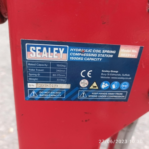 148 - Sealey Suspension Spring Compressor