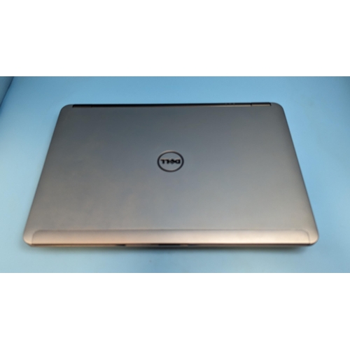 350 - Dell Latitude E6440 Core i7 64v Bit Windows 10 Pro Laptop with 8 Gig Rams and 240 Gig SSD Hard Drive