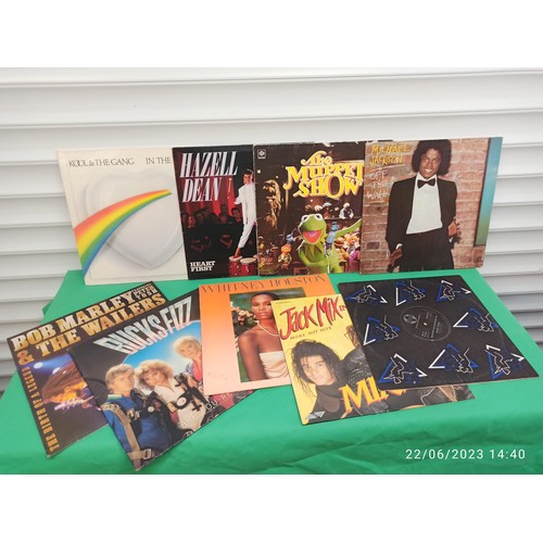 721 - Mixed Lp's to include: Bob Marley & The Wailers, Feat Peter Tosh  -The Birth of a Legend, Bucks Fizz... 