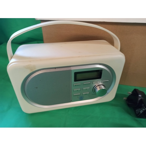 333 - Shelford Majority Portable Digital and FM Radio in Box with Instructions