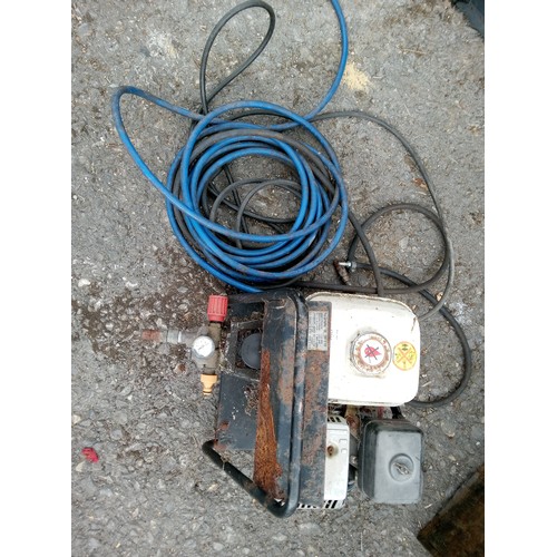 82 - Honda Petrol Pressure Washer Pump with Hoses