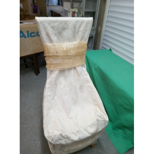 761 - 59 x Wedding Chair Cover, Cream wit Gold Ties