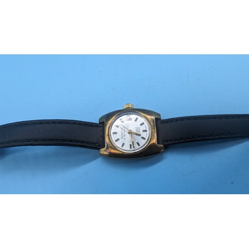 511 - A Ladies Vintage Montine Automatic Wristwatch - Running