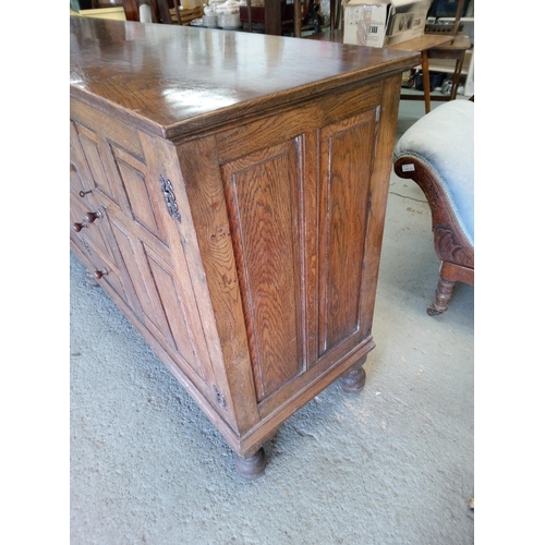 707 - Large Oak Sideboard with 8 Drawers 3 Cupboards all with keys.
250cm L x 102cm H x 54cm D