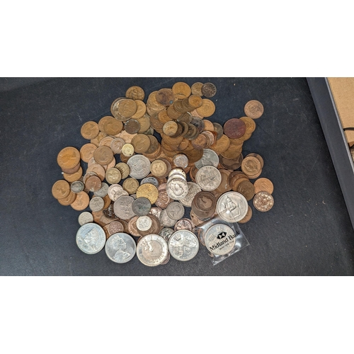 878 - An Assortment of GB Coins including 5 £5 Coins.