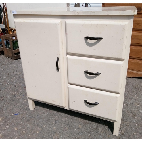 662 - Formica Topped 50's Kitchen Unit.