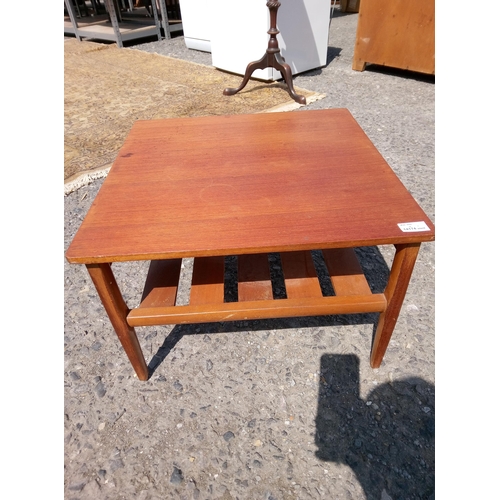 961 - Small Mid Century Coffee Table with Lower Shelf.
34cm H x 51cm x 51cm.