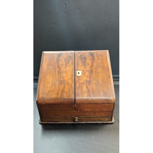 916 - A Victorian Stationary Box