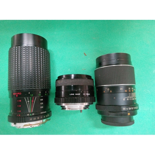 689 - Prinz Flex 135mm S/R Lens, Cobra Telezoom 75-200 Lens, Centon Automatic no 460373.