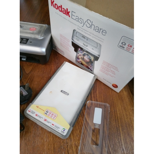 223A - 2 Kodak Easy Share Systems with Instructions and a Kodak Easy Share Camera and Power Leads.
Spares/R... 