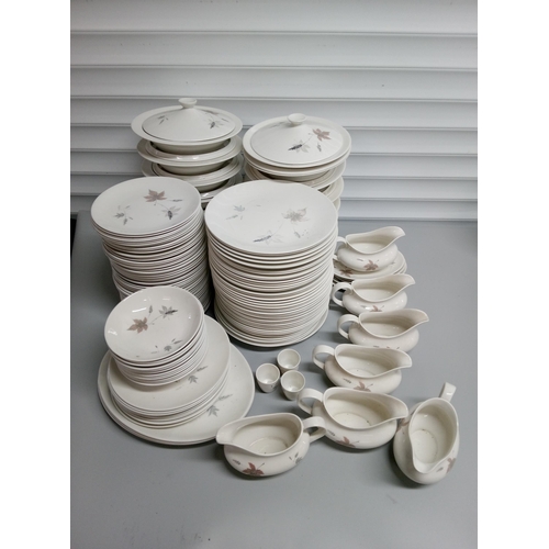 251 - Quantity of Royal Doulton 