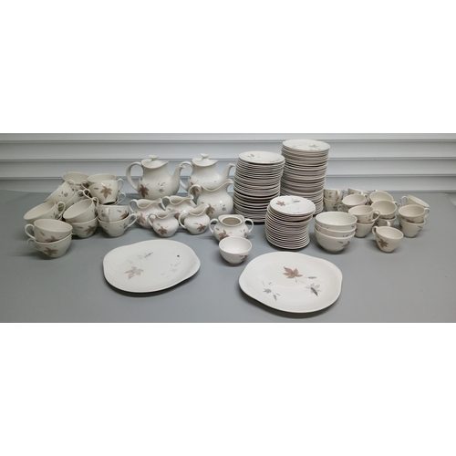 252 - Quantity of Royal Doulton 