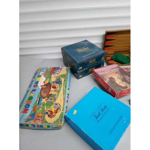 1242 - Selection of Vintage Board games.