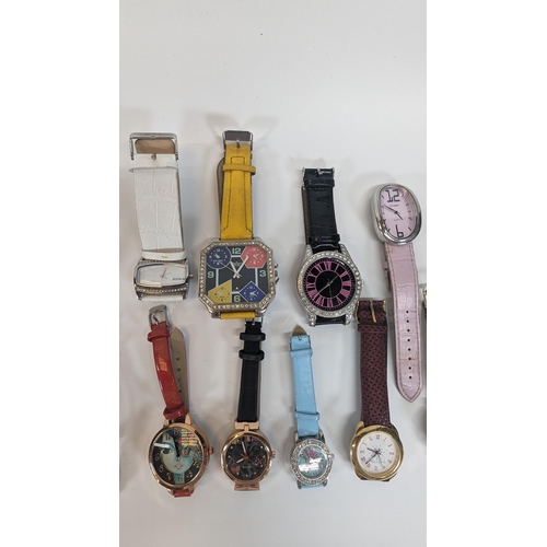 700 - 16 x Ladies Watches