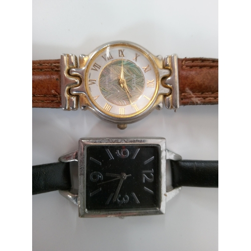 726 - 16 x Ladies Watches.