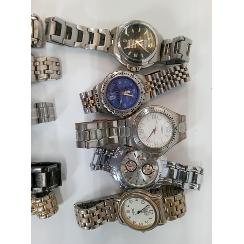 702 - 14 x Watches.