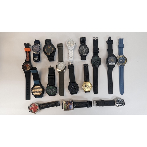 748 - 16 x Watches