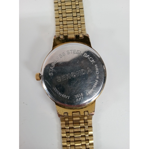 558 - Sekonda Gents Dress Watch with Date.