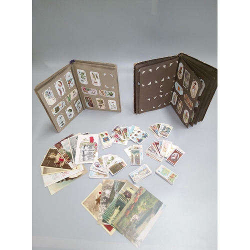 330 - A Quantity of Cigarette Card Albums.