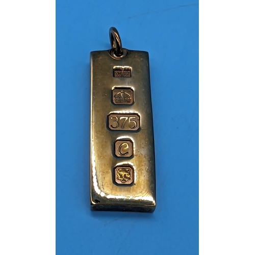 496 - A 9ct Gold Bullion Pendant, 30gms in Weight.