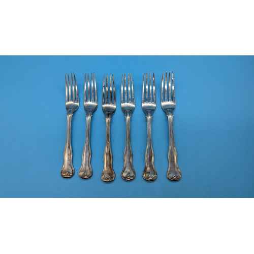 547 - A Set of 6 x Hallmarked Silver Forks.
230gms.