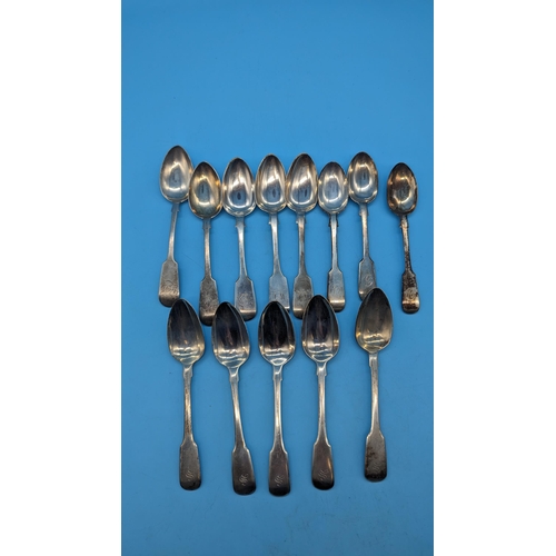 548 - A Collection of Hallmarked Silver Spoons.
180gms.