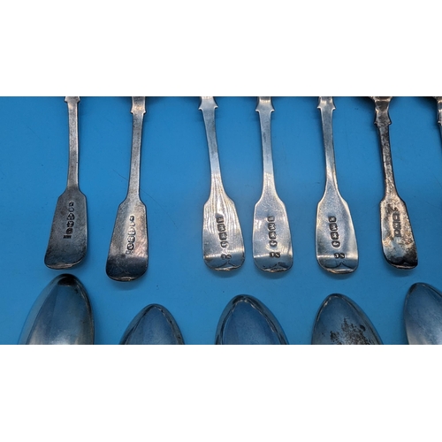 548 - A Collection of Hallmarked Silver Spoons.
180gms.